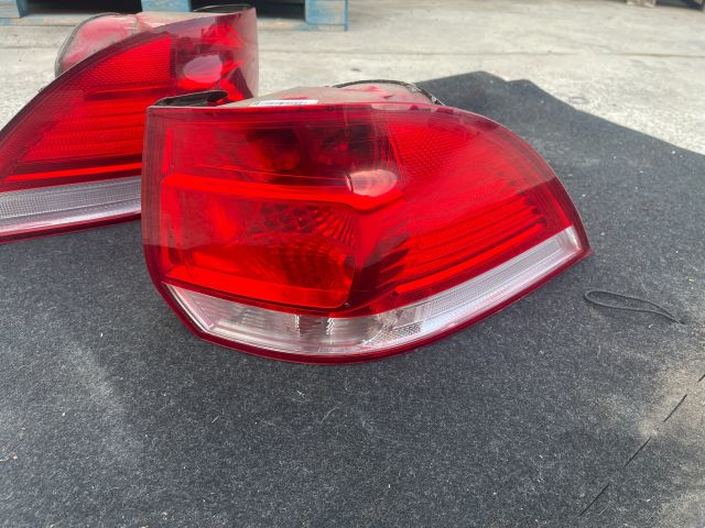 bontott VW GOLF VI Jobb Külső Hátsó Lámpa