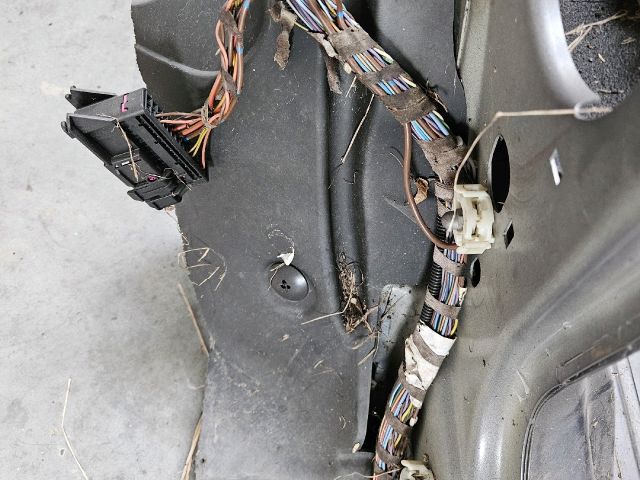 bontott VW GOLF VI Jobb Küszöb