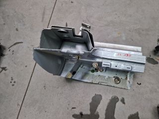 bontott VW GOLF VI Jobb Küszöb