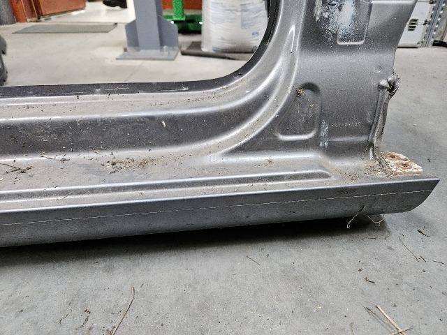 bontott VW GOLF VI Jobb Küszöb