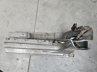 bontott VW GOLF VI Jobb Küszöb