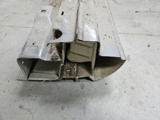 bontott VW GOLF VI Jobb Küszöb