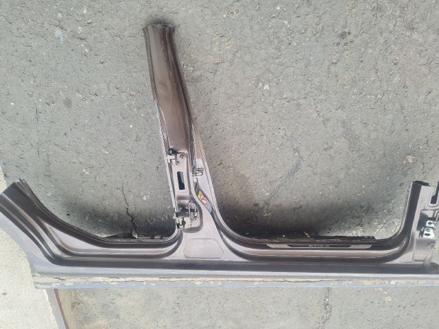 bontott VW GOLF VI Jobb Küszöb