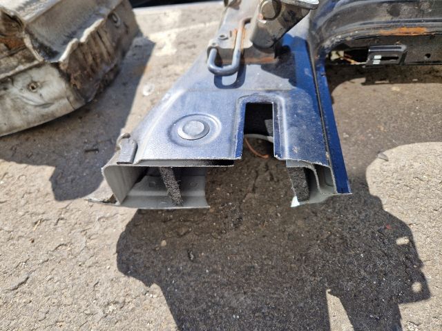 bontott VW GOLF VI Jobb Küszöb