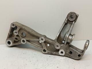 bontott VW GOLF VI Jobb Lengőkar Tartó