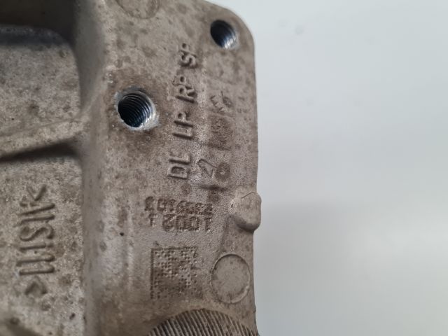 bontott VW GOLF VI Jobb Lengőkar Tartó