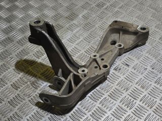 bontott VW GOLF VI Jobb Lengőkar Tartó