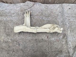 bontott VW GOLF VI Jobb Lengőkar Tartó