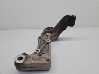 bontott VW GOLF VI Jobb Lengőkar Tartó