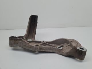 bontott VW GOLF VI Jobb Lengőkar Tartó