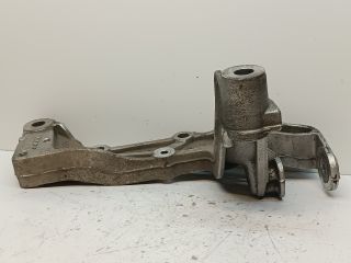 bontott VW GOLF VI Jobb Lengőkar Tartó