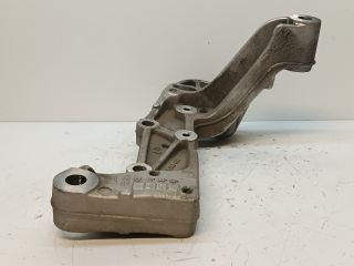 bontott VW GOLF VI Jobb Lengőkar Tartó