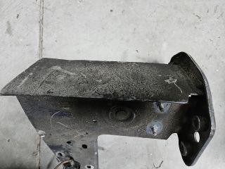 bontott VW GOLF VI Jobb Lökhárító Tartó Nyúlványvég