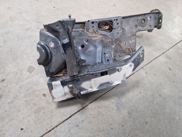 bontott VW GOLF VI Jobb Lökhárító Tartó Nyúlványvég