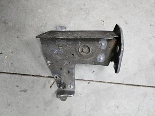 bontott VW GOLF VI Jobb Lökhárító Tartó Nyúlványvég