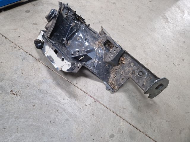 bontott VW GOLF VI Jobb Lökhárító Tartó Nyúlványvég