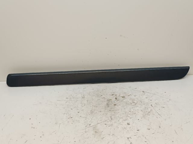 bontott VW GOLF VI Jobb Műszerfal Díszléc