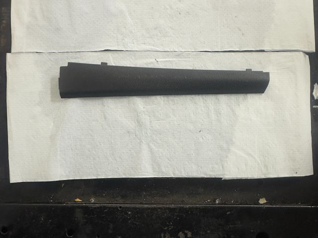 bontott VW GOLF VI Jobb Műszerfal Oldalkárpit