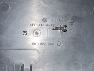 bontott VW GOLF VI Jobb Műszerfal Oldalkárpit