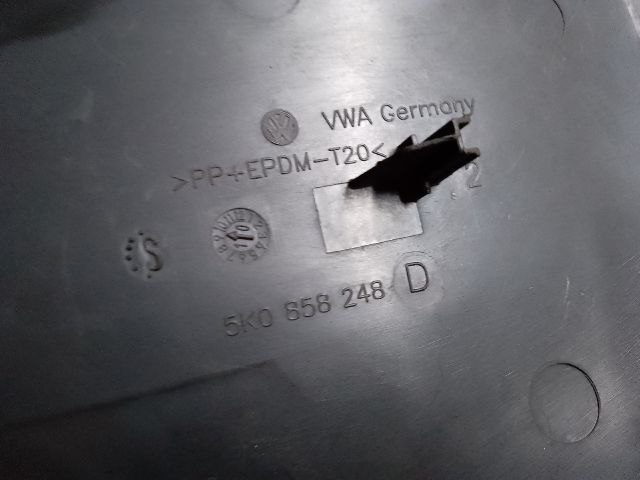 bontott VW GOLF VI Jobb Műszerfal Oldalkárpit