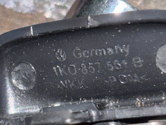 bontott VW GOLF VI Jobb Napellenző Tartó