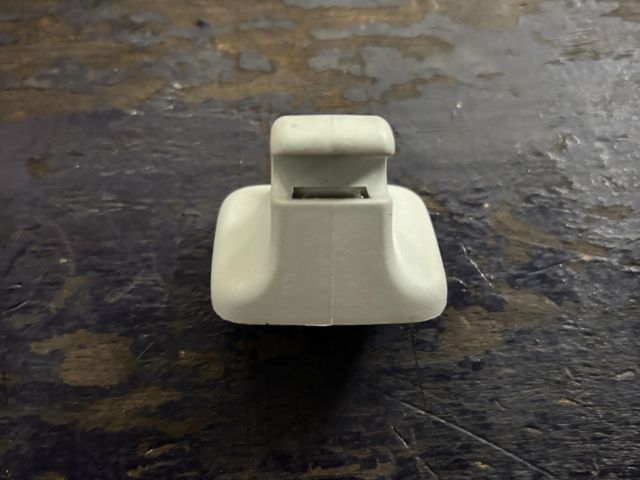 bontott VW GOLF VI Jobb Napellenző Tartó