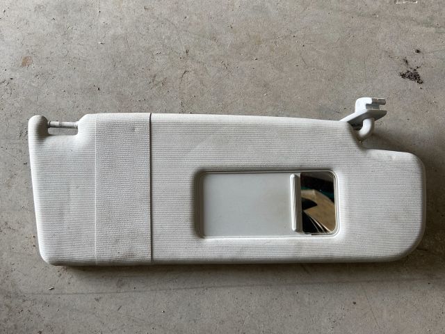 bontott VW GOLF VI Jobb Napellenző