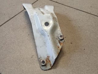 bontott VW GOLF VI Jobb Sárvédő Oldaltartó