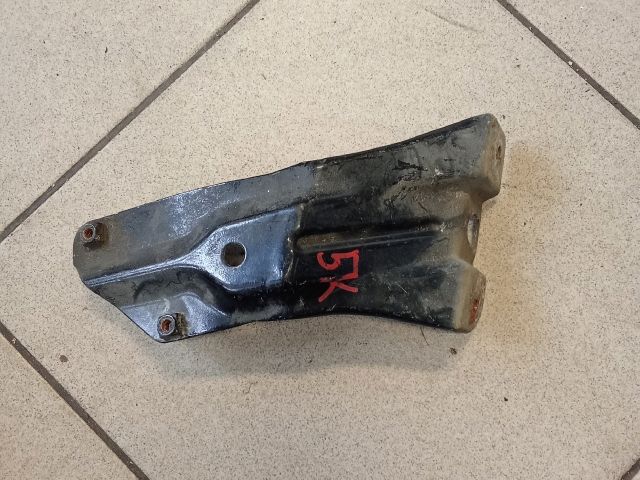 bontott VW GOLF VI Jobb Sárvédő Oldaltartó