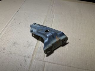 bontott VW GOLF VI Jobb Sárvédő Oldaltartó