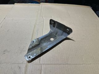 bontott VW GOLF VI Jobb Sárvédő Oldaltartó