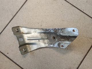 bontott VW GOLF VI Jobb Sárvédő Oldaltartó