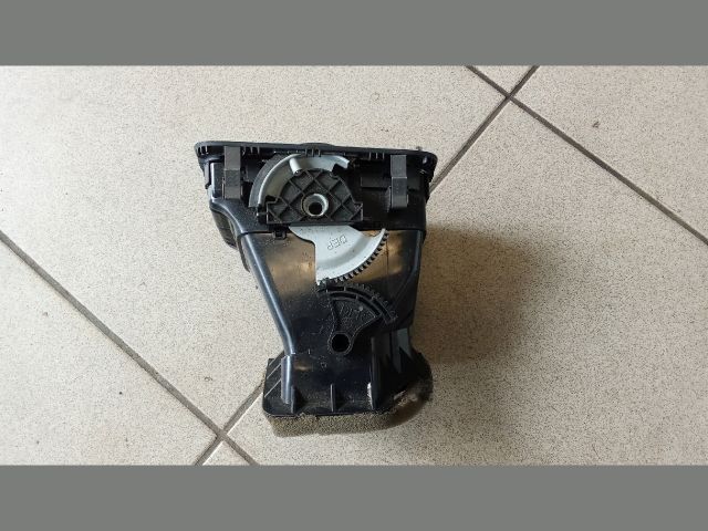 bontott VW GOLF VI Jobb Szellőző