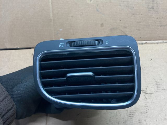 bontott VW GOLF VI Jobb Szellőző