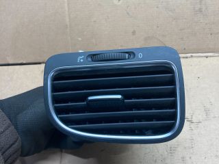 bontott VW GOLF VI Jobb Szellőző