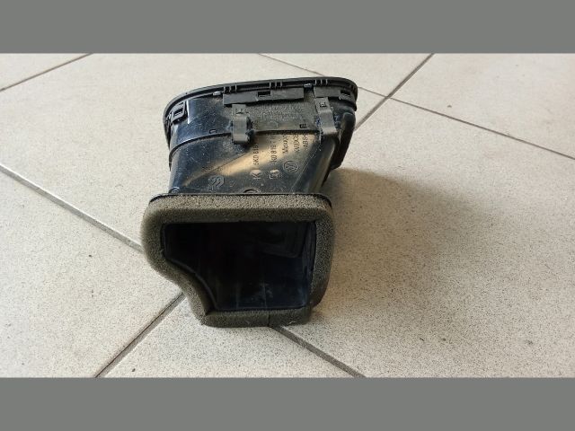 bontott VW GOLF VI Jobb Szellőző