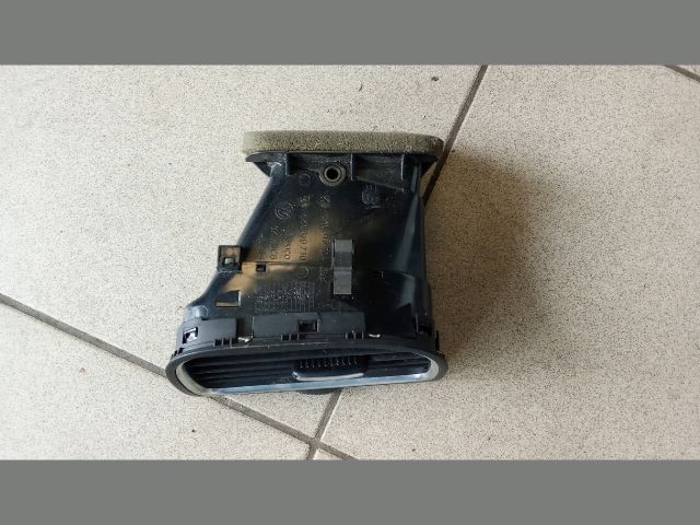 bontott VW GOLF VI Jobb Szellőző