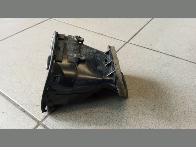 bontott VW GOLF VI Jobb Szellőző