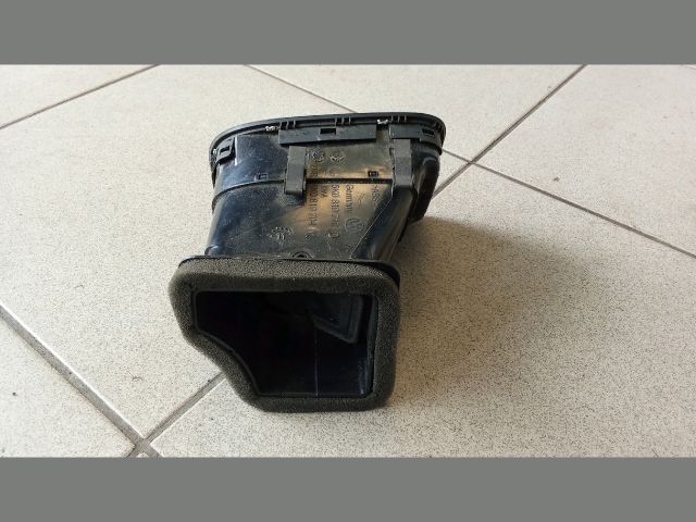 bontott VW GOLF VI Jobb Szellőző