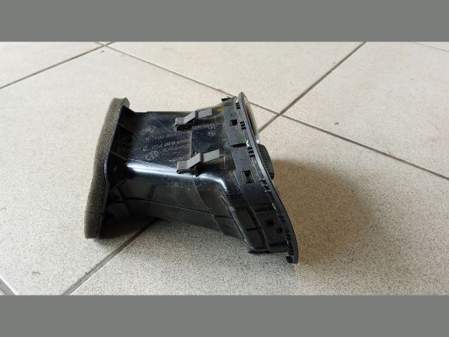 bontott VW GOLF VI Jobb Szellőző