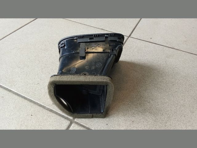 bontott VW GOLF VI Jobb Szellőző