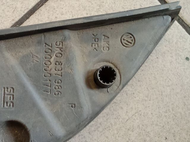 bontott VW GOLF VI Jobb Visszapillantó Tükör Előtti Burkolat