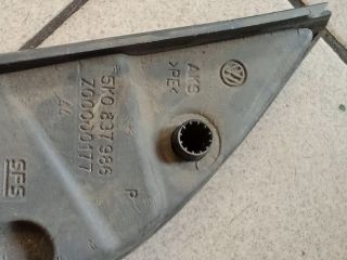 bontott VW GOLF VI Jobb Visszapillantó Tükör Előtti Burkolat