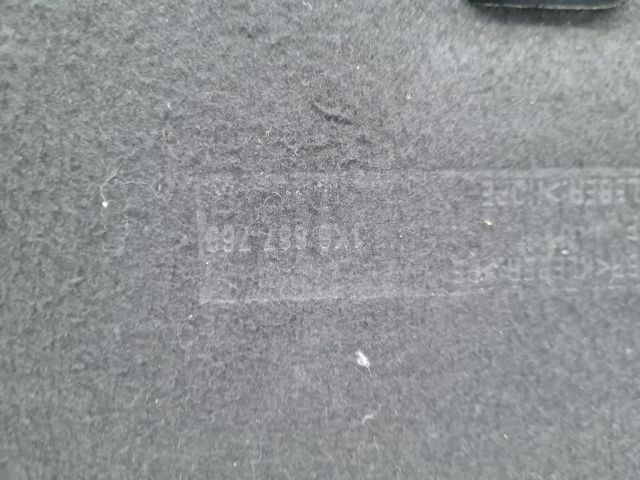 bontott VW GOLF VI Kalaptartó