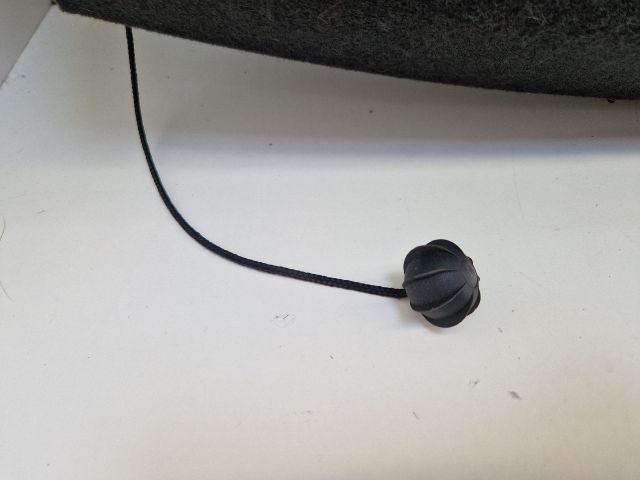 bontott VW GOLF VI Kalaptartó