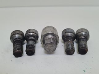 bontott VW GOLF VI Kerékőr Szett