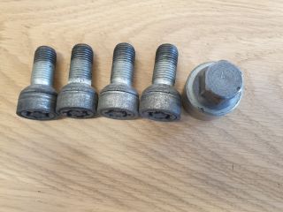 bontott VW GOLF VI Kerékőr Szett