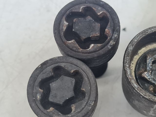 bontott VW GOLF VI Kerékőr Szett