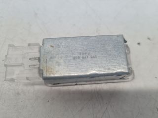 bontott VW GOLF VI Kesztyűtartó Világítás