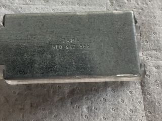 bontott VW GOLF VI Kesztyűtartó Világítás